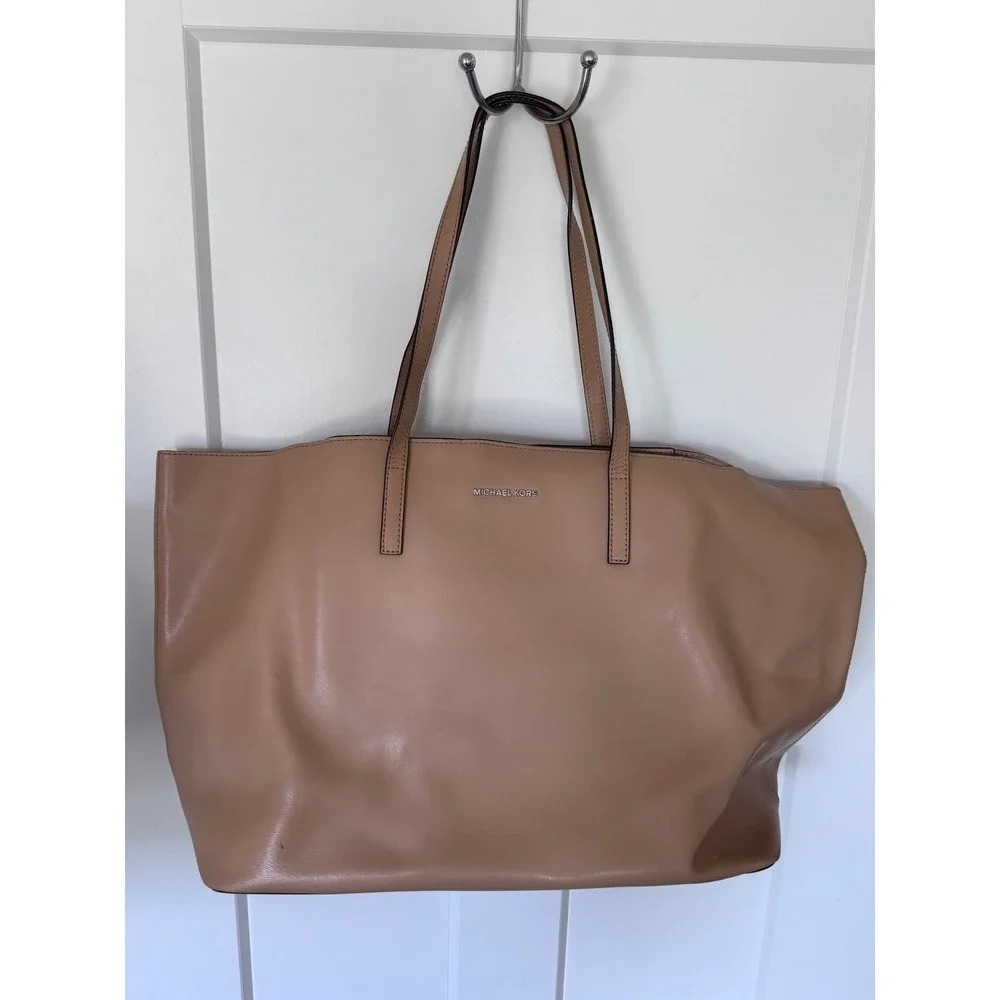 Michael Kors Large Tan Leather Tote Bag Shoulder Carryall Beige Silver Logo